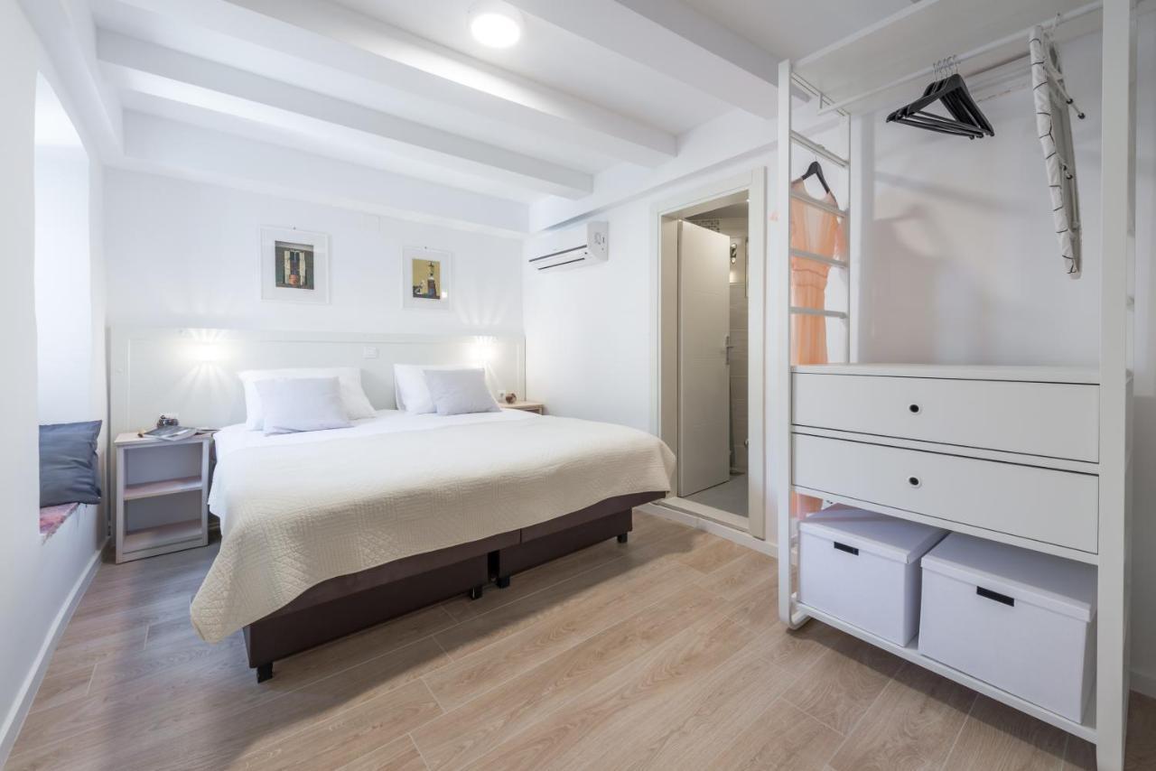 Rooms Andro ดูบรอฟนิก ภายนอก รูปภาพ